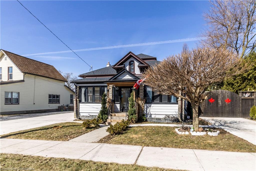 30 Erie Street Property Photo 2