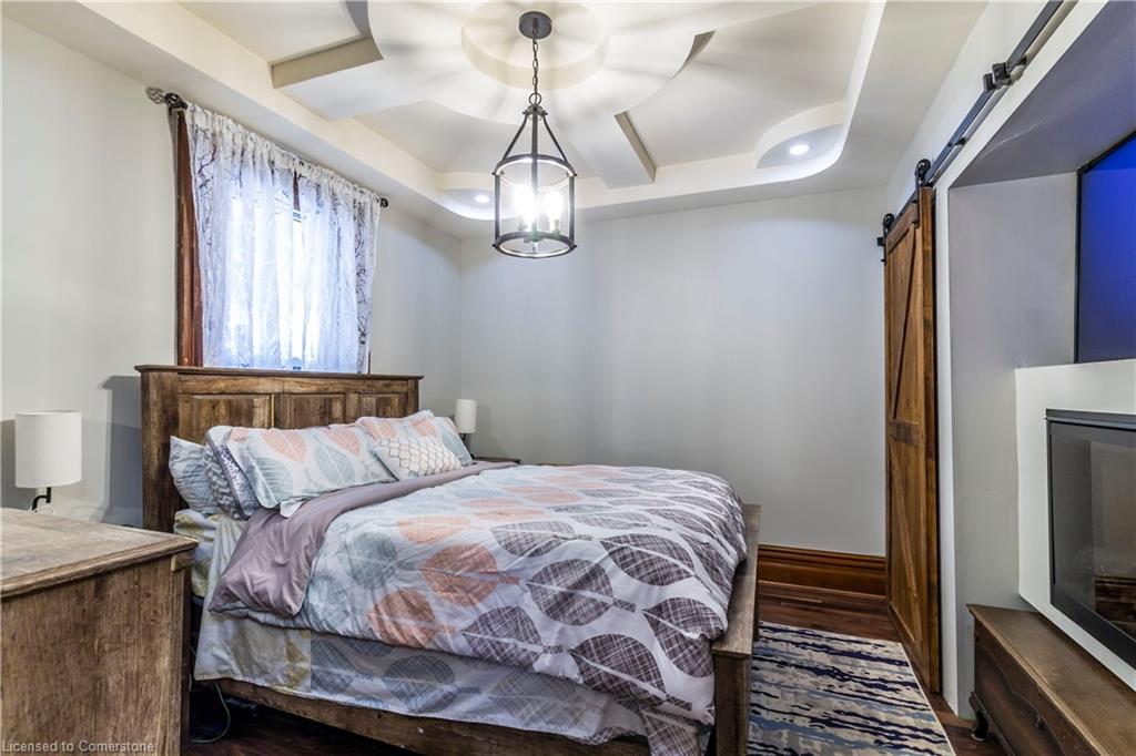 30 Erie Street Property Photo 16