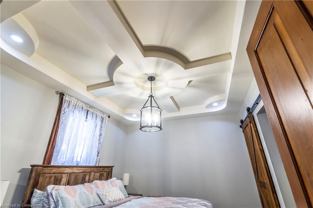 30 Erie Street Property Photo 18
