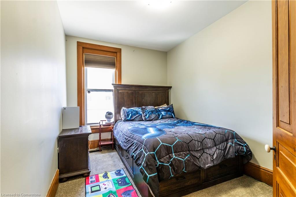 30 Erie Street Property Photo 19