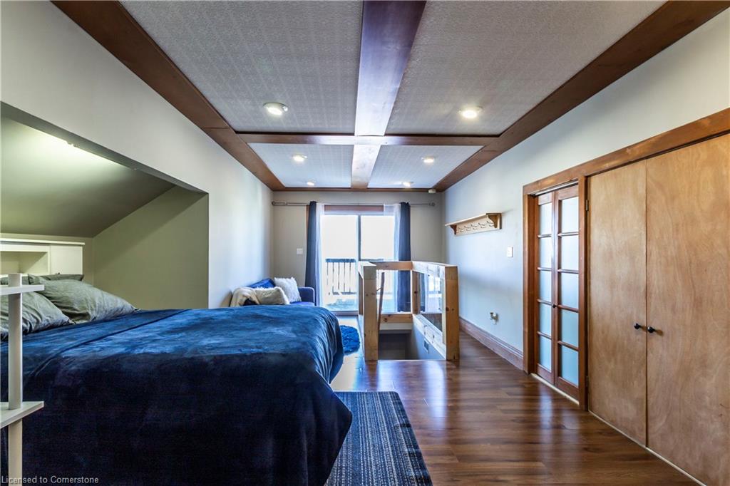 30 Erie Street Property Photo 37