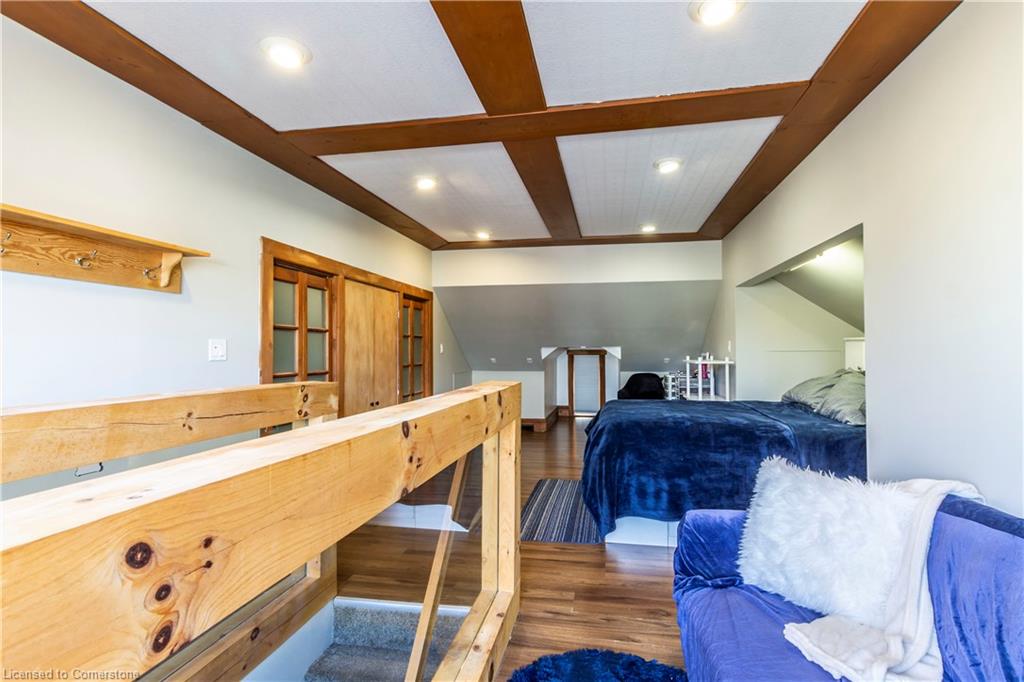 30 Erie Street Property Photo 38
