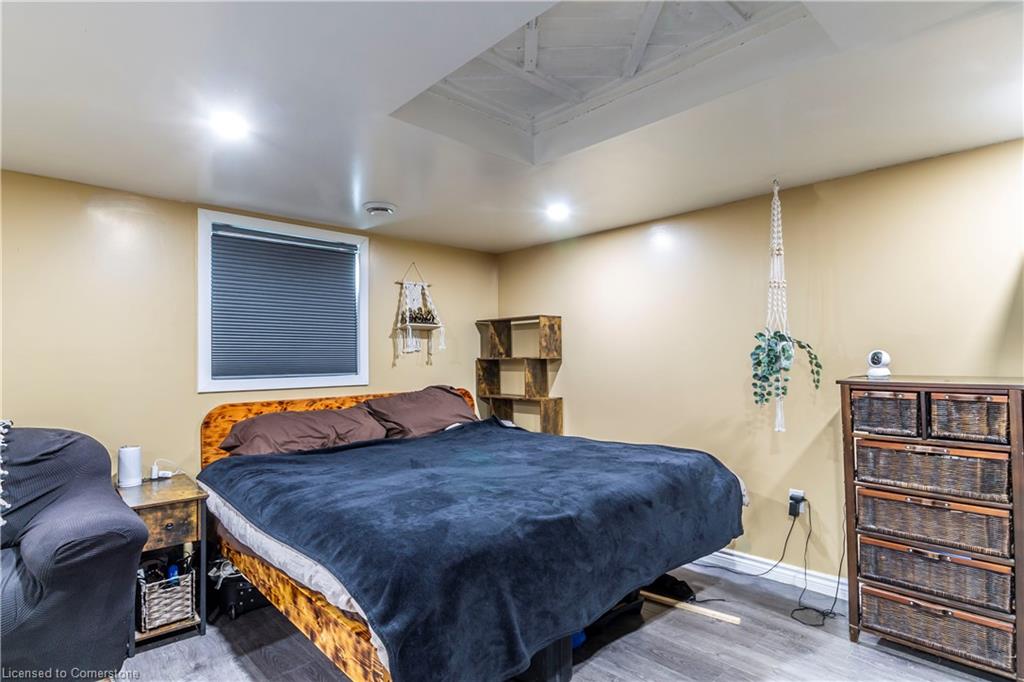 30 Erie Street Property Photo 43