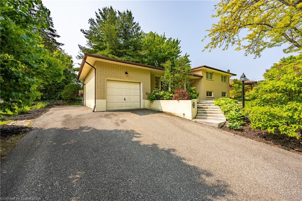 12 Sunset Drive Property Photo 1
