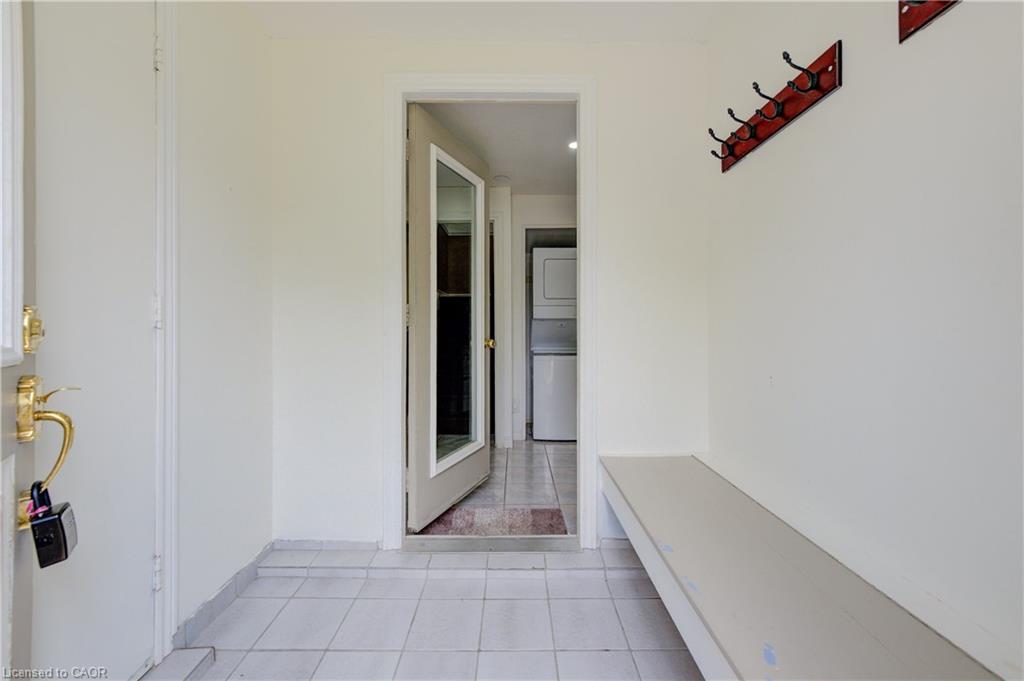 40 Meadowbrook Drive Property Photo 4
