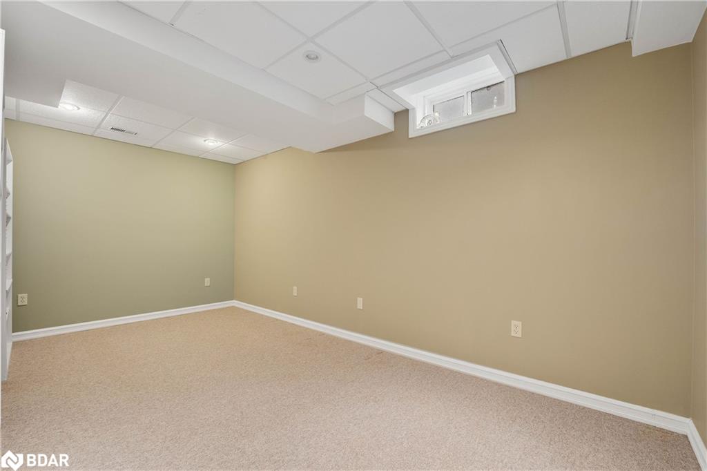 34-430 Mapleview Drive E Property Photo 23