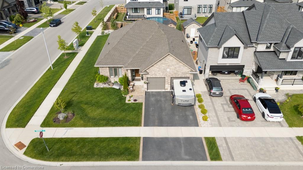 100 Tamarack Boulevard Property Photo 1