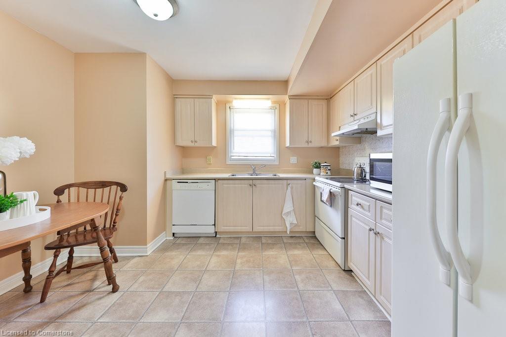2420 Mainroyal Street Property Photo 11