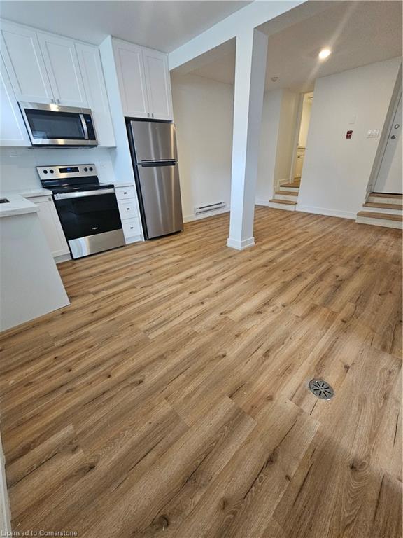 2-82 Welland Avenue Property Photo 1