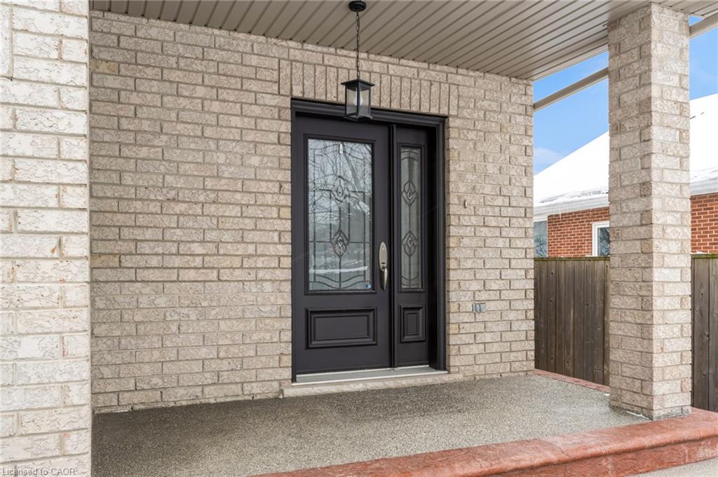 1705 Upper Wellington Street Property Photo 2