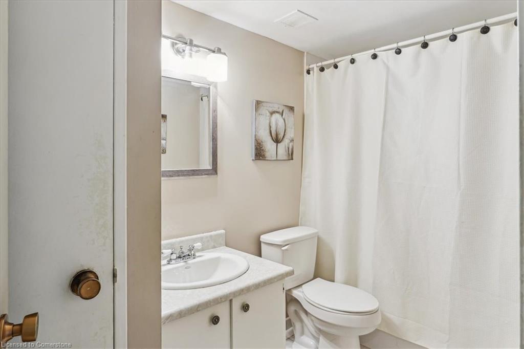 206-700 Dynes Road Property Photo 13