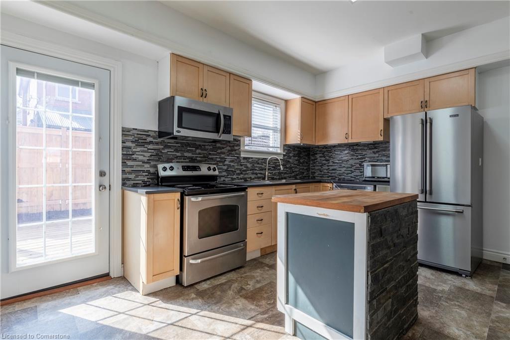 14 Greig Street Property Photo 12