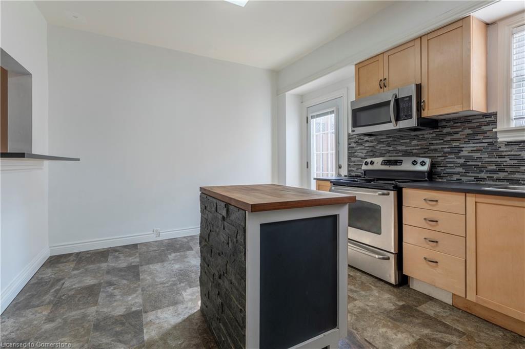 14 Greig Street Property Photo 15