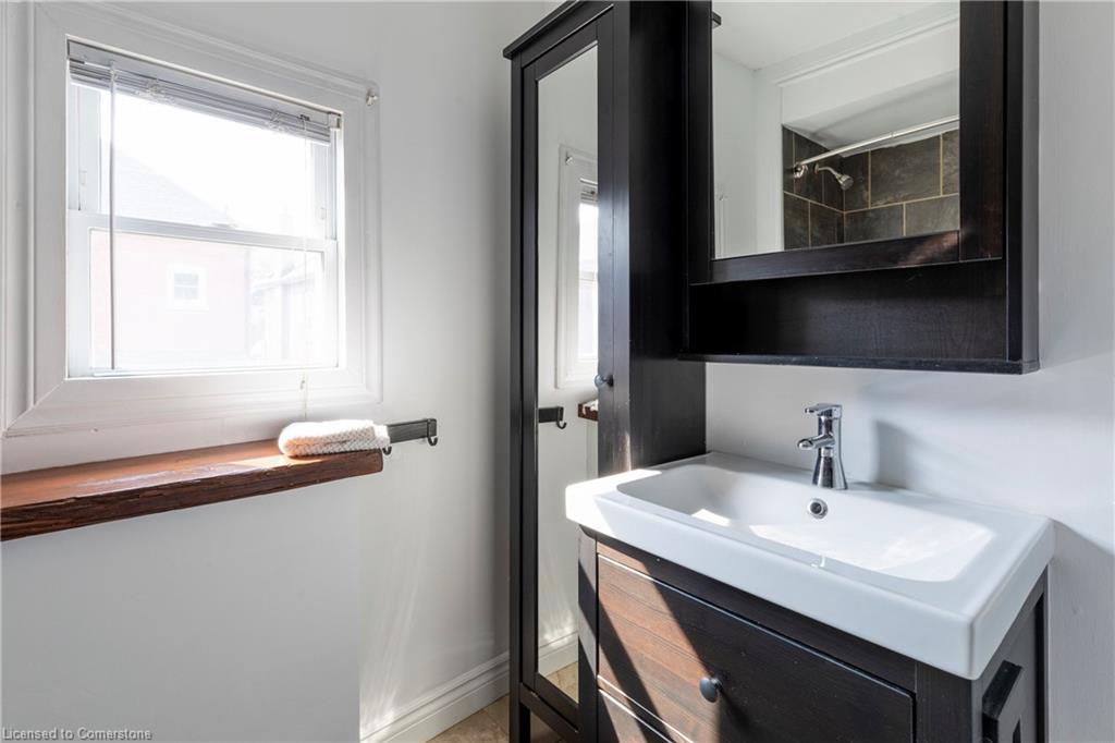 14 Greig Street Property Photo 24