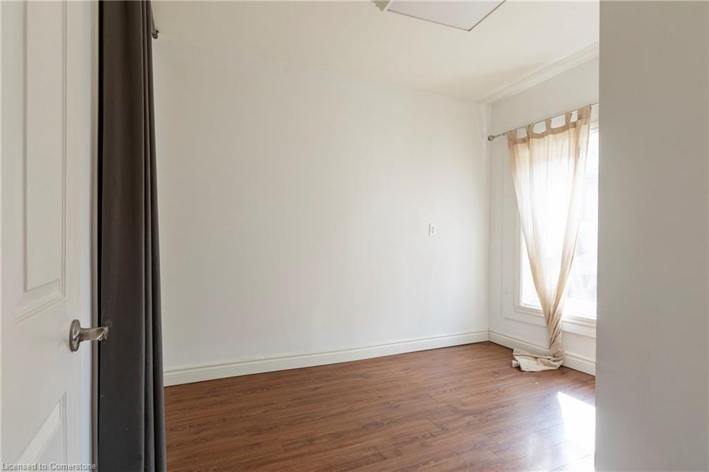 14 Greig Street Property Photo 25
