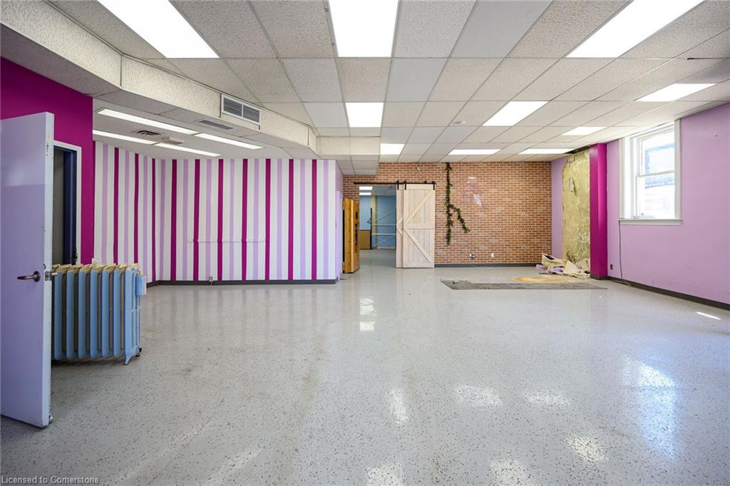 350 Ottawa Street N Property Photo 7