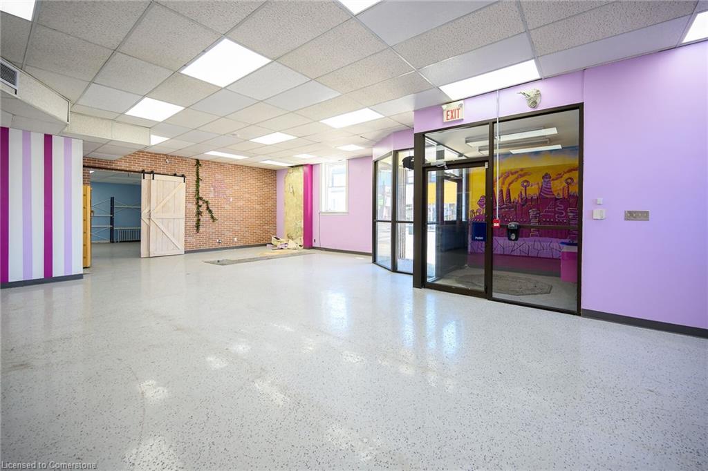 350 Ottawa Street N Property Photo 8