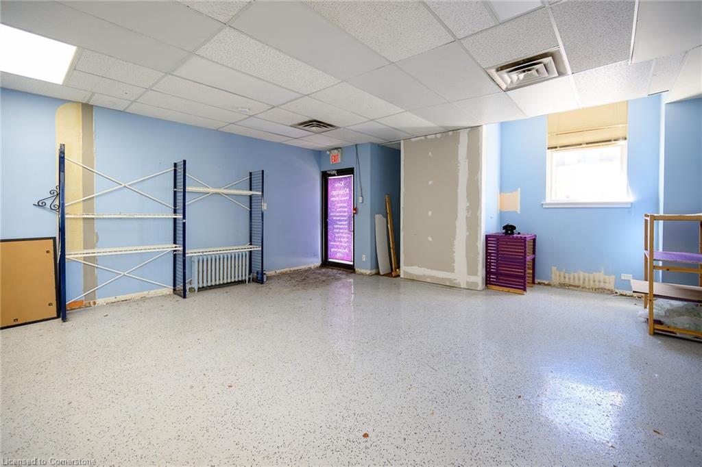 350 Ottawa Street N Property Photo 10
