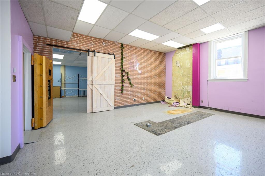 350 Ottawa Street N Property Photo 12