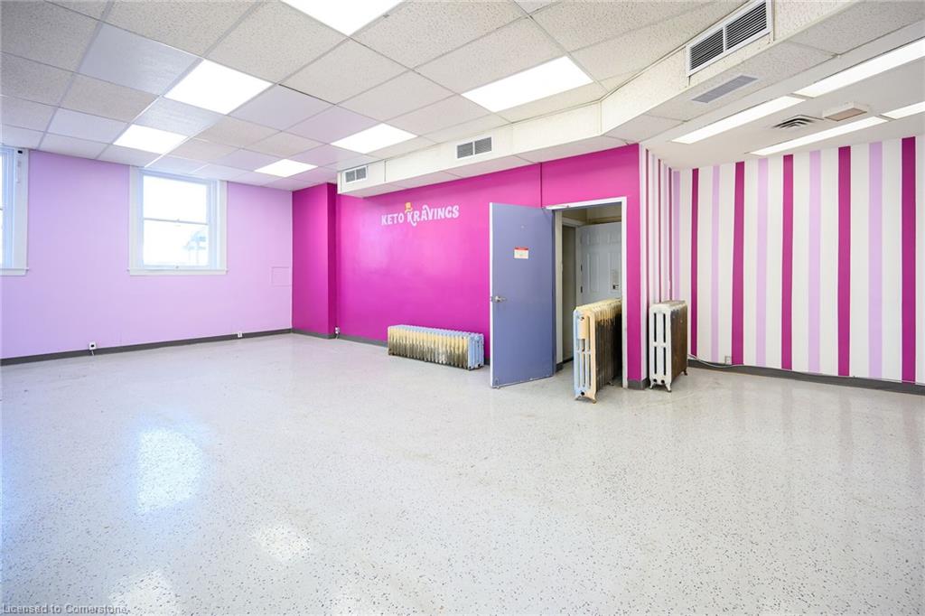 350 Ottawa Street N Property Photo 14