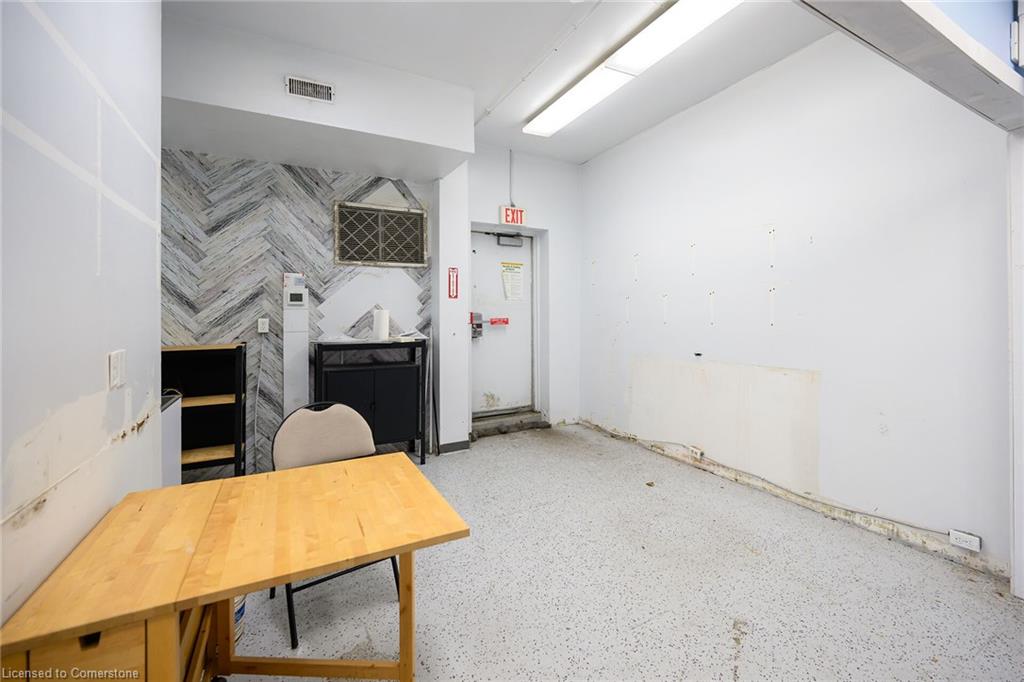 350 Ottawa Street N Property Photo 16