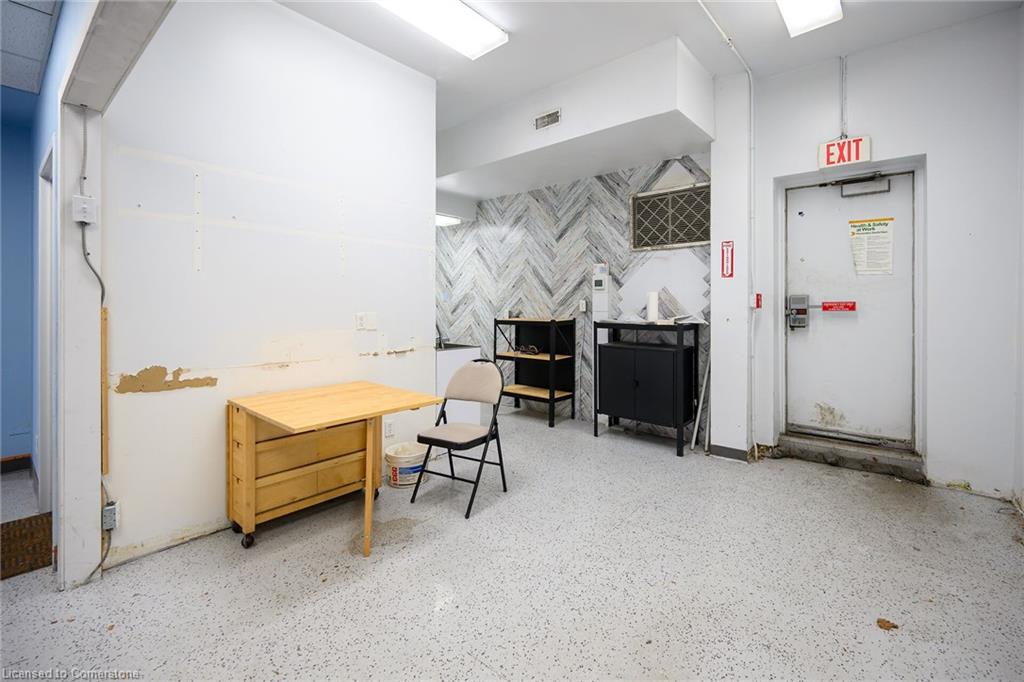 350 Ottawa Street N Property Photo 17