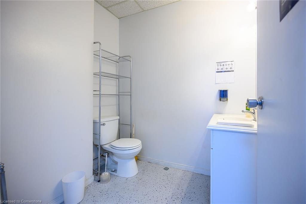 350 Ottawa Street N Property Photo 20