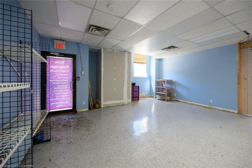 350 Ottawa Street N Property Photo 21