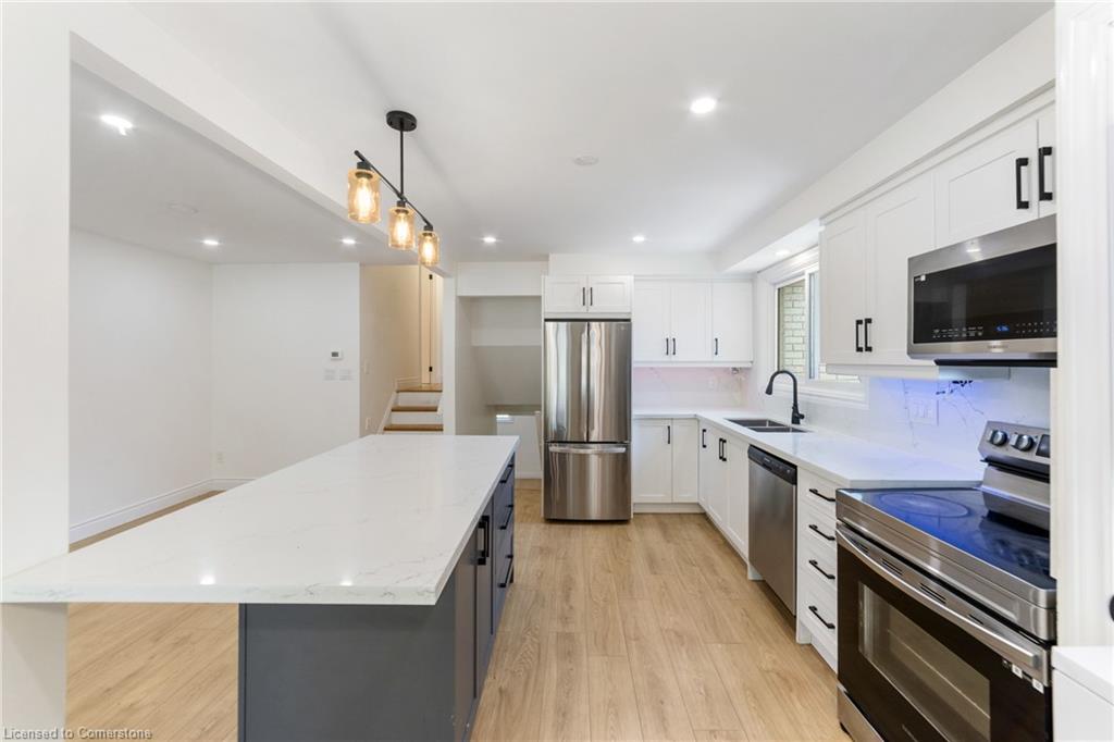 9 Piper Place Property Photo 4