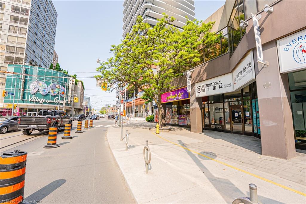 102-250 Dundas Street W Property Photo 7