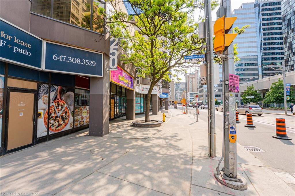 102-250 Dundas Street W Property Photo 8