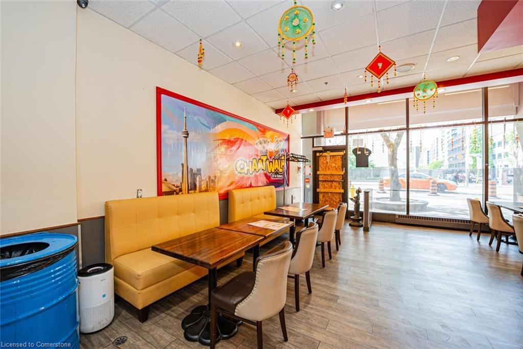 102-250 Dundas Street W Property Photo 15