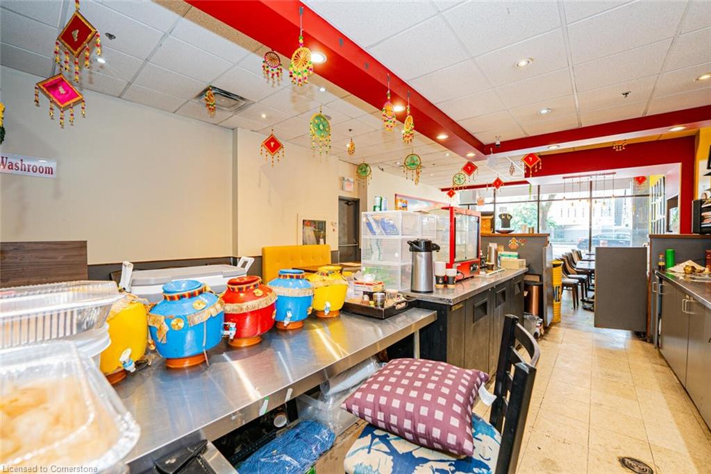 102-250 Dundas Street W Property Photo 27