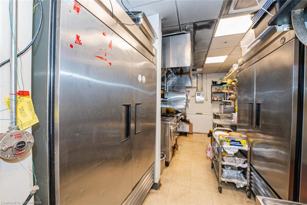 102-250 Dundas Street W Property Photo 29