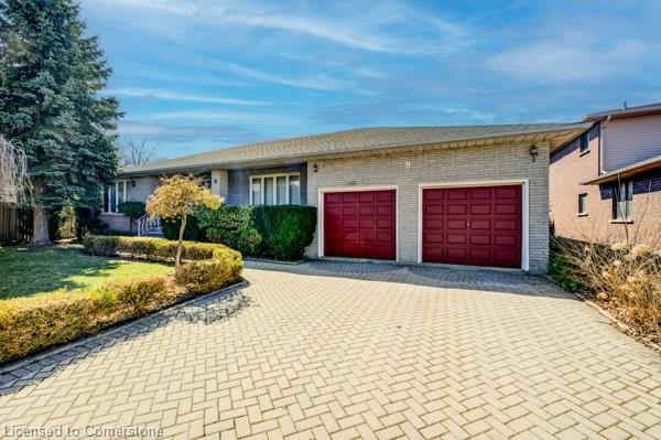 9 Stonecliff Court Property Photo 1