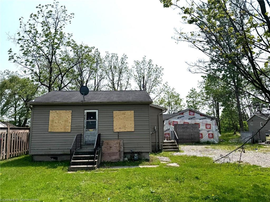 508 Main Street E Property Photo 2