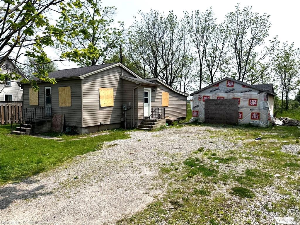 508 Main Street E Property Photo 3