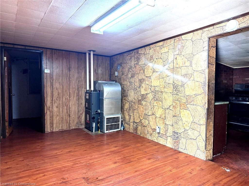 508 Main Street E Property Photo 6