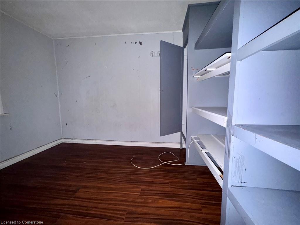 508 Main Street E Property Photo 12