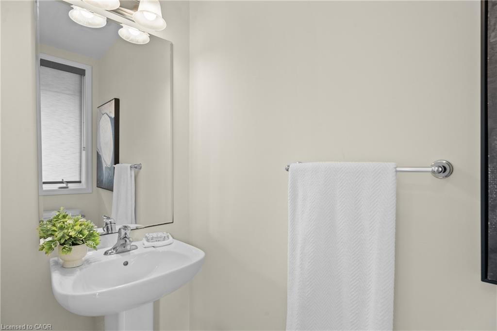 56 Pickett Place Property Photo 24