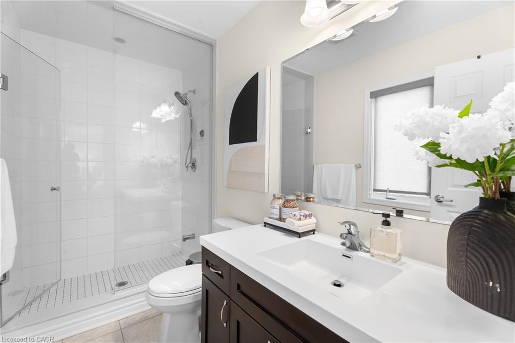 56 Pickett Place Property Photo 34