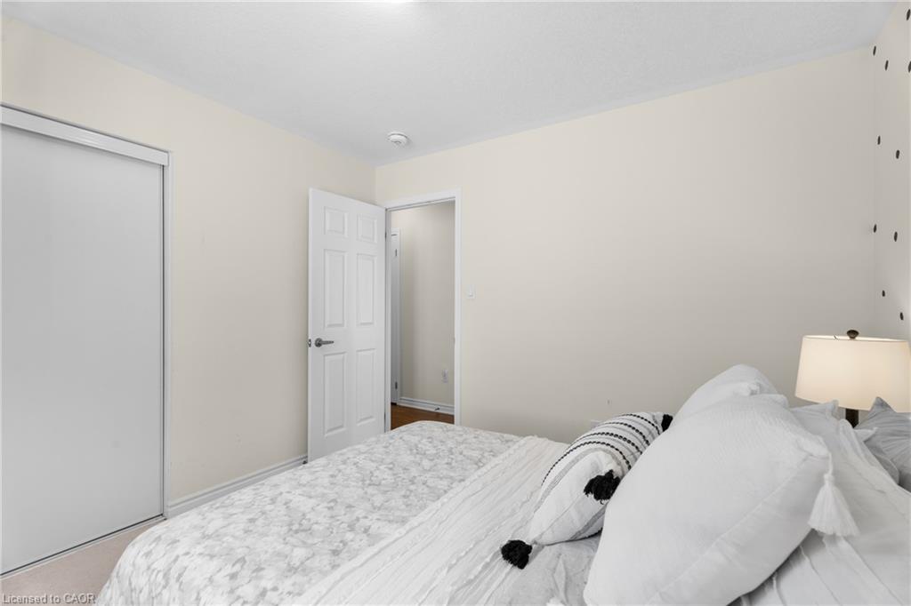 56 Pickett Place Property Photo 40
