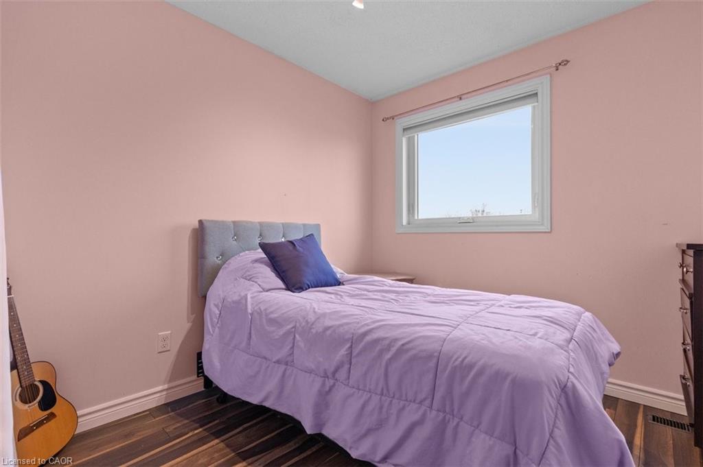 10 Hewitt Street Property Photo 18