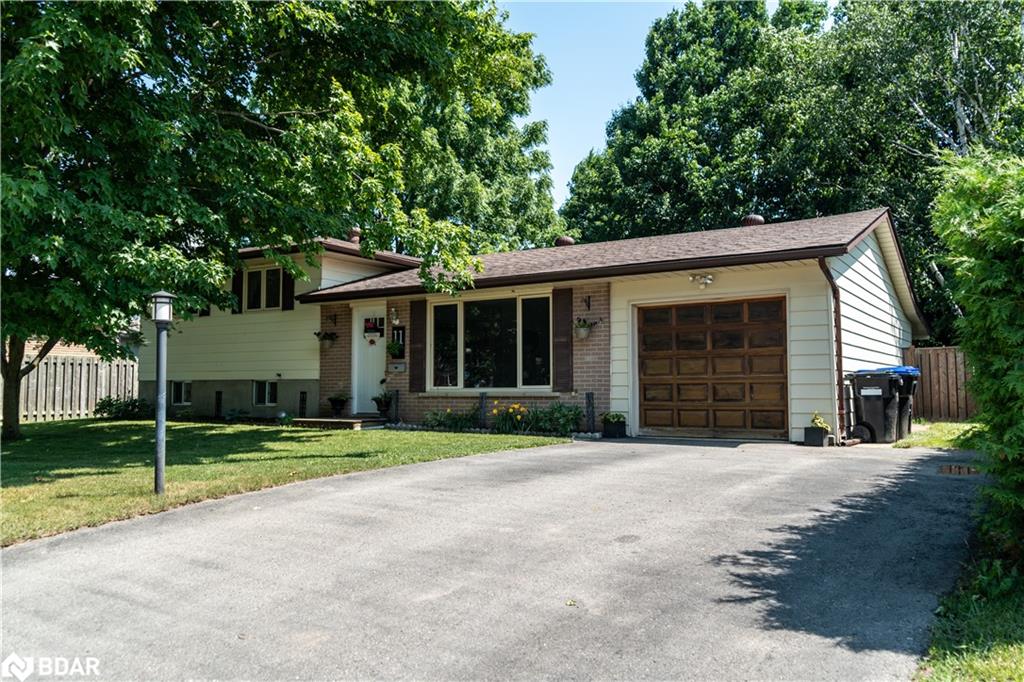 11 Ritchie Cres Crescent
