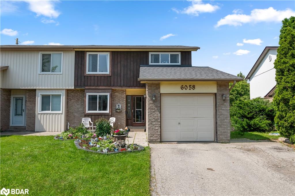 6058 Starfield Crescent Property Photo 1