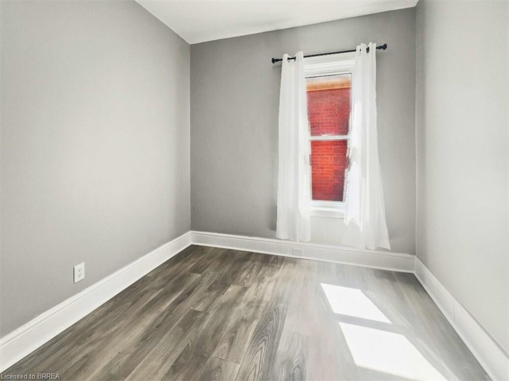 13 Salisbury Avenue Property Photo 10