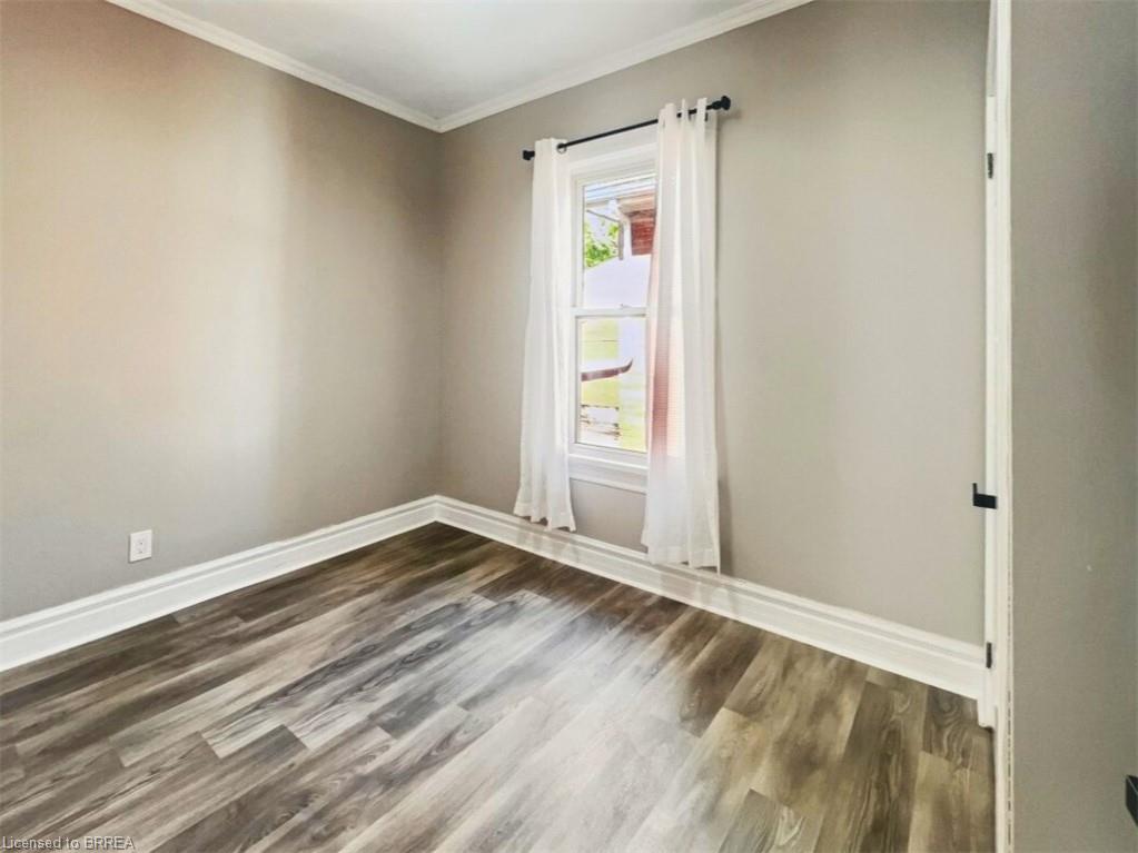 13 Salisbury Avenue Property Photo 11