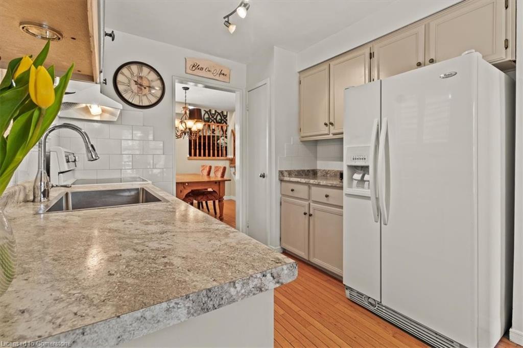 2257 Silverbirch Court Property Photo 7