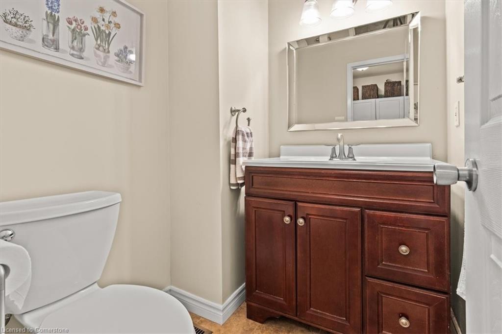 2257 Silverbirch Court Property Photo 12