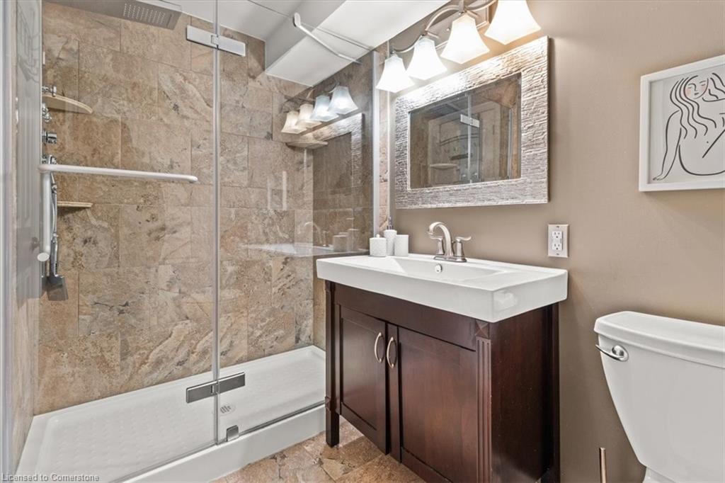 2257 Silverbirch Court Property Photo 33